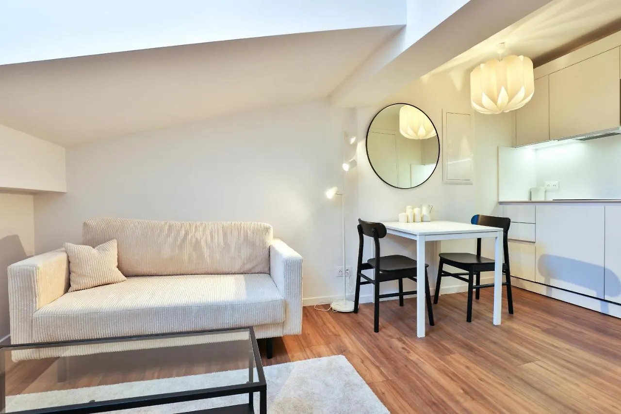 Superbe Studio Nice Hyper Centre Immeuble Standing contacts